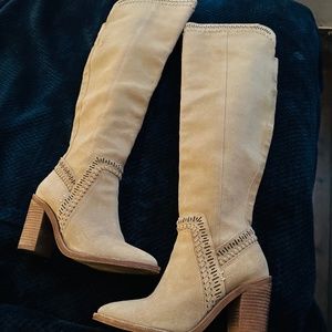 Over knee boot